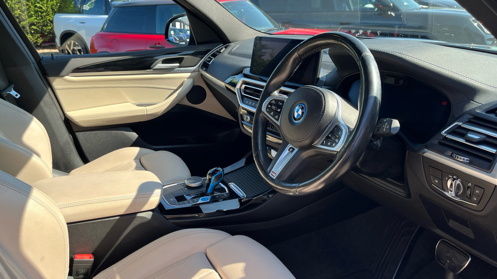 BMW iX3 80Kwh M Sport Black #6