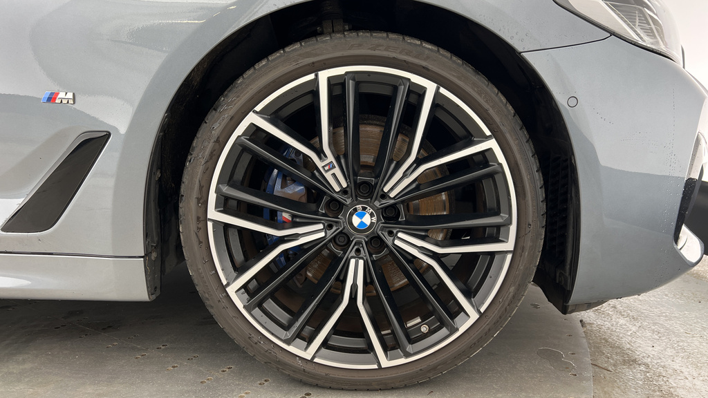 BMW 5 Series White #14