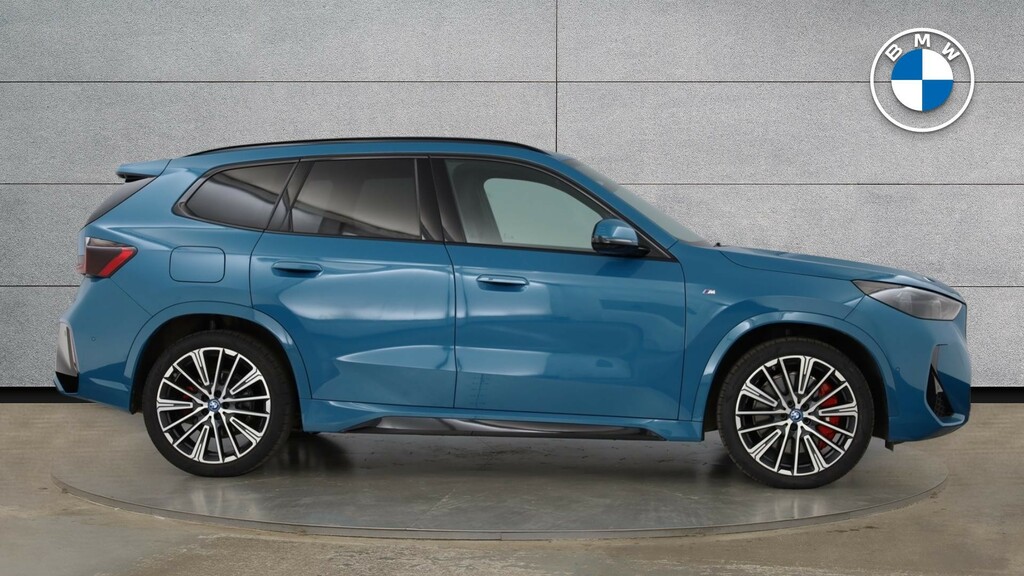 BMW iX1 20 66.5Kwh Shadow Edition Edrive 11Kw Ch Blue #3