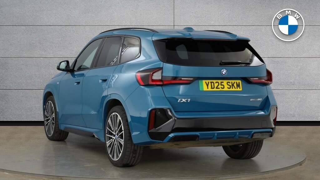 BMW iX1 20 66.5Kwh Shadow Edition Edrive 11Kw Ch Blue #2