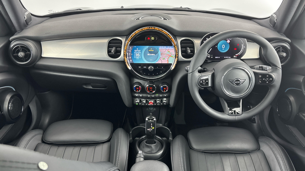 Mini Hatch 1.5 Cooper Exclusive Steptronic Euro 6 Ss Black #4