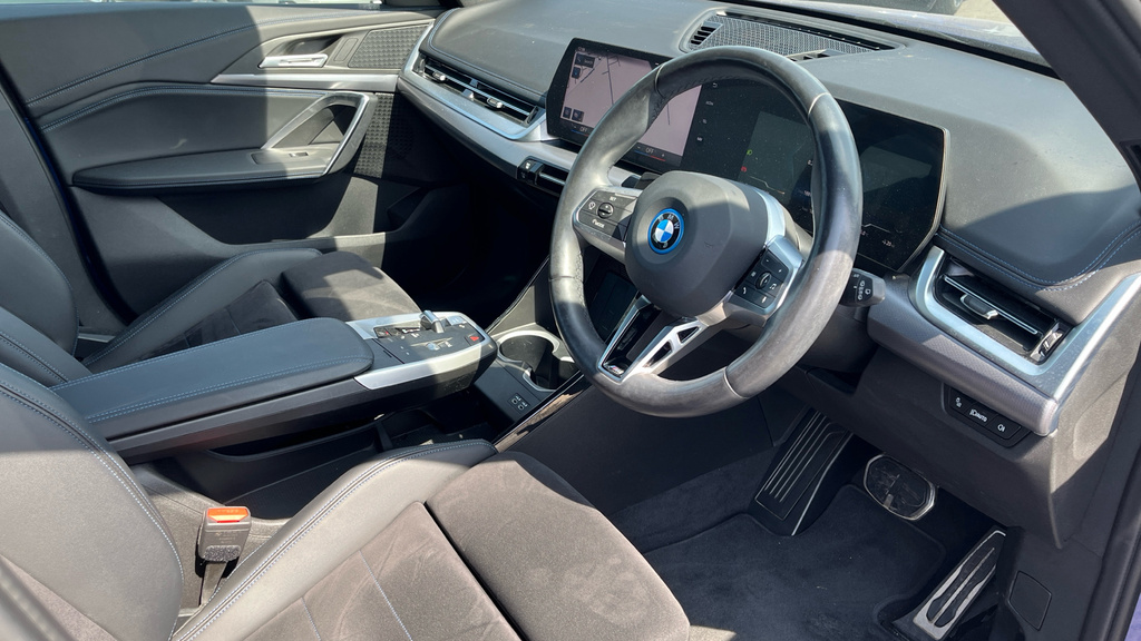 BMW iX1 30 66.5Kwh M Sport Xdrive 11Kw Charger Blue #6