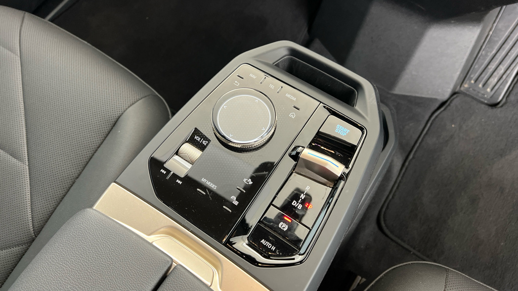 BMW iX M Sport Grey #10