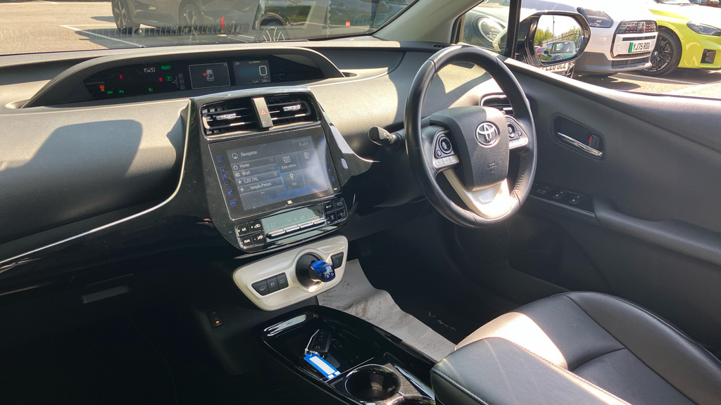 Toyota Prius Excel #7