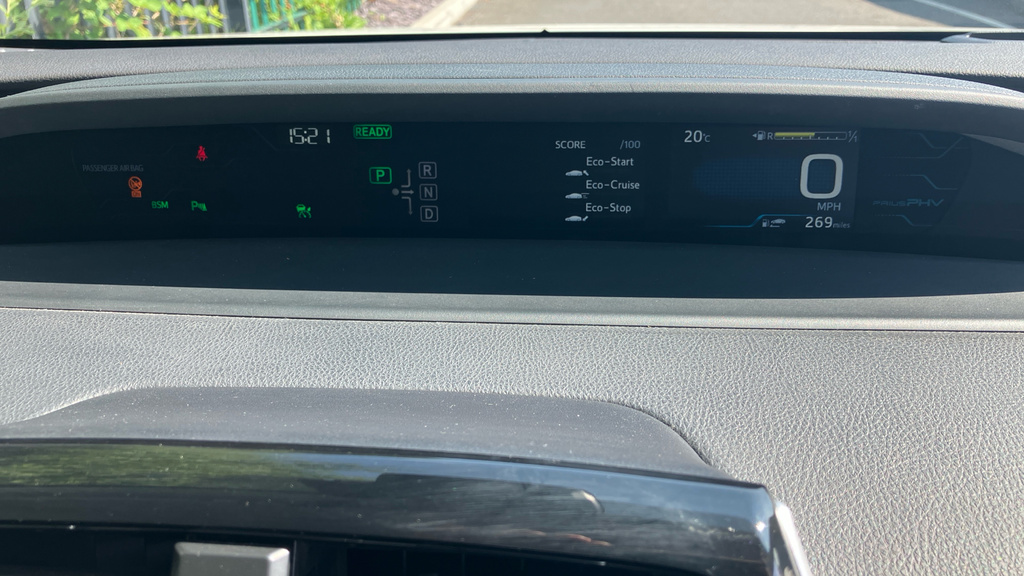 Toyota Prius Excel #9