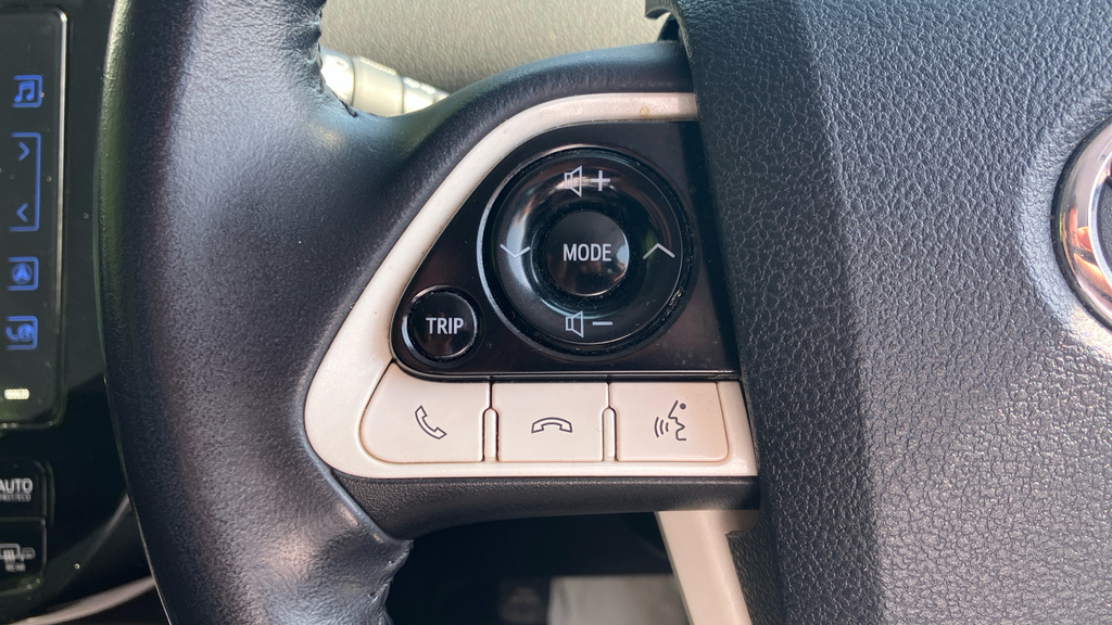 Toyota Prius Excel #17