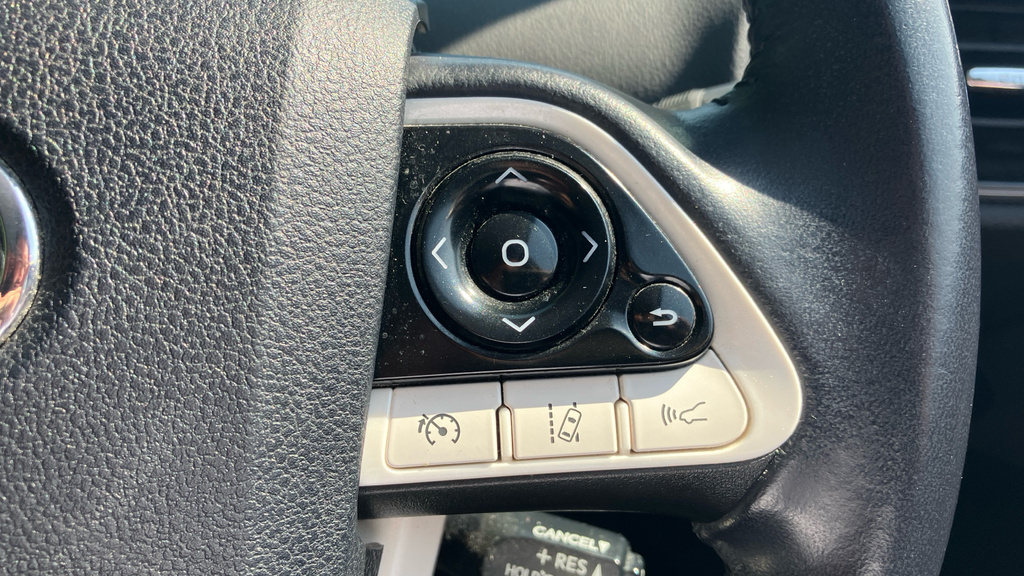 Toyota Prius Excel #18