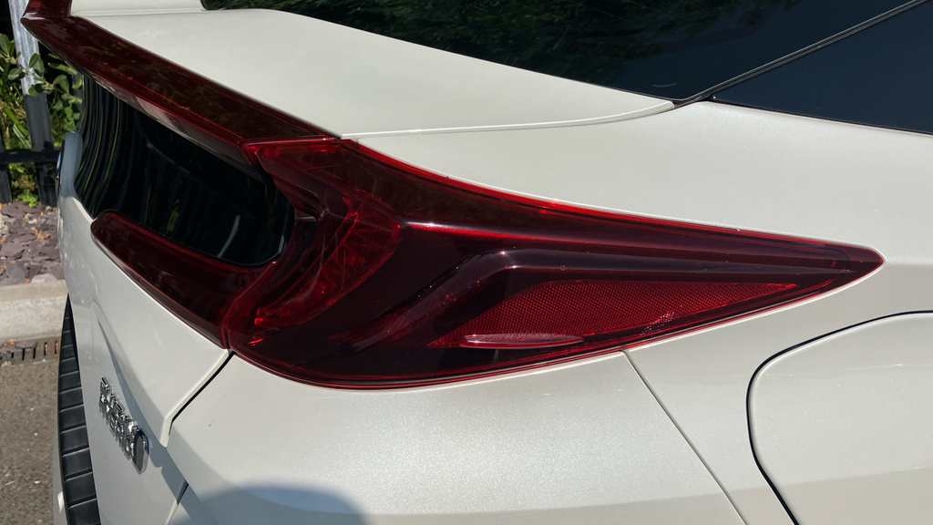Toyota Prius Excel #22