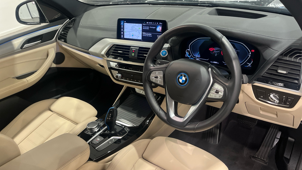 BMW iX3 80Kwh Premier Edition Pro Grey #6