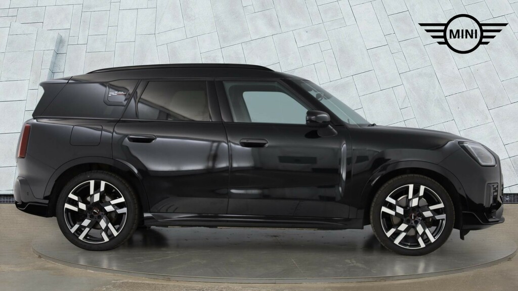 Mini Countryman E 66.5Kwh Sport Black #3