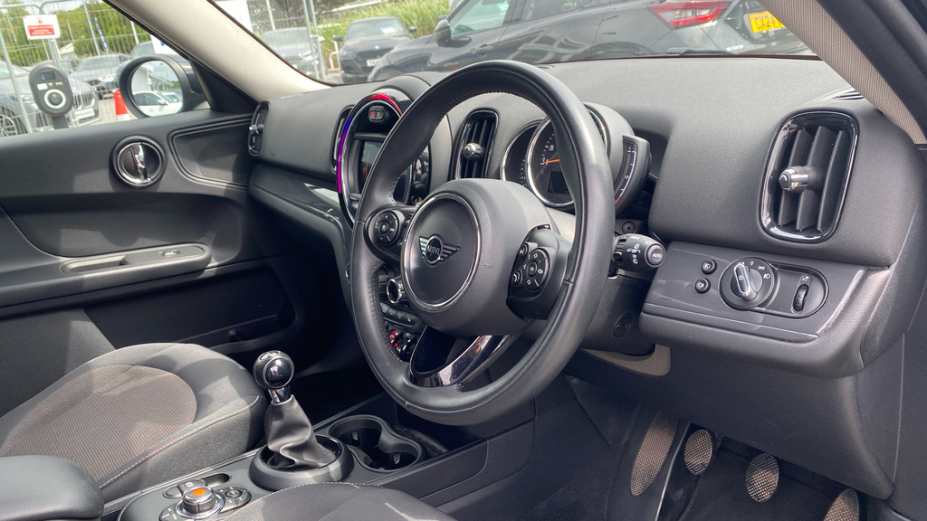 Mini Countryman 1.5 Cooper Classic Euro 6 Ss Black #6