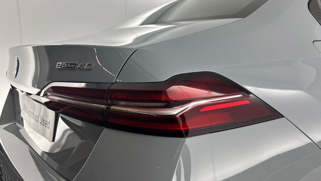BMW i5 I5 M60 Saloon Blue #29