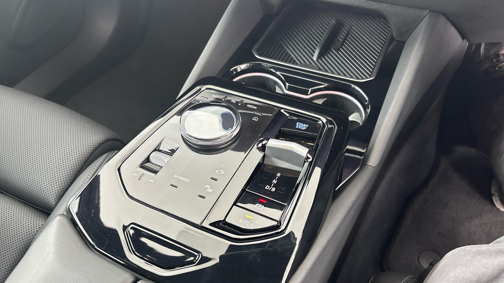 BMW i5 I5 M60 Saloon Blue #10