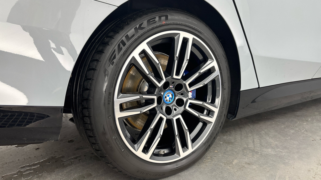 BMW i5 I5 M60 Saloon Blue #42