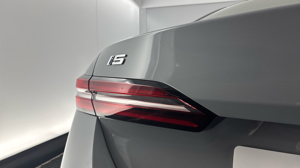 BMW i5 I5 M60 Saloon Blue #32