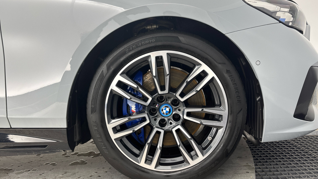 BMW i5 I5 M60 Saloon Blue #14