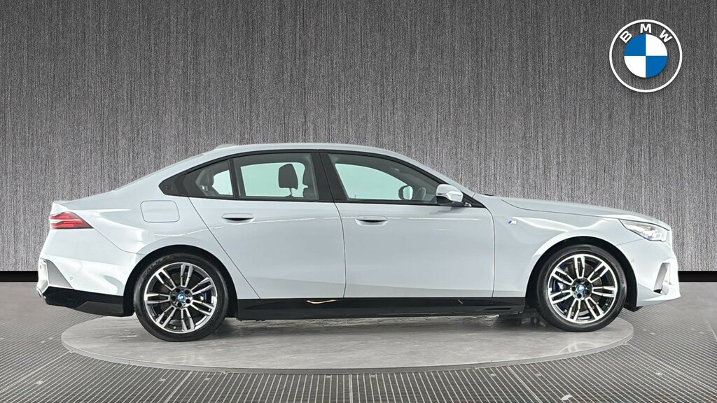 BMW i5 I5 M60 Saloon Blue #3
