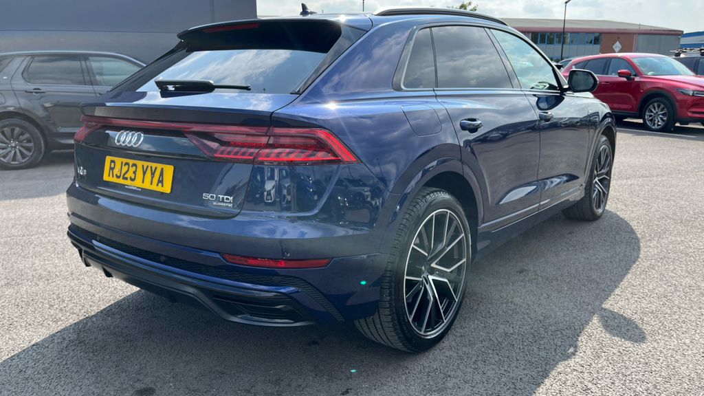 Audi Q8 55 Tfsi E Quattro Black Edition Tiptronic 2023 Grey #54