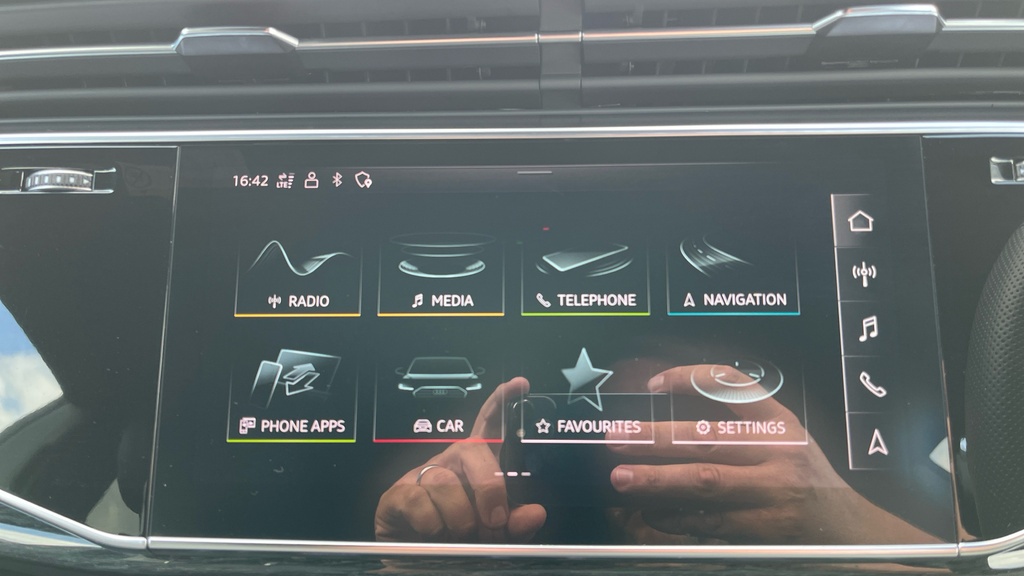 Audi Q8 55 Tfsi E Quattro Black Edition Tiptronic 2023 Grey #8