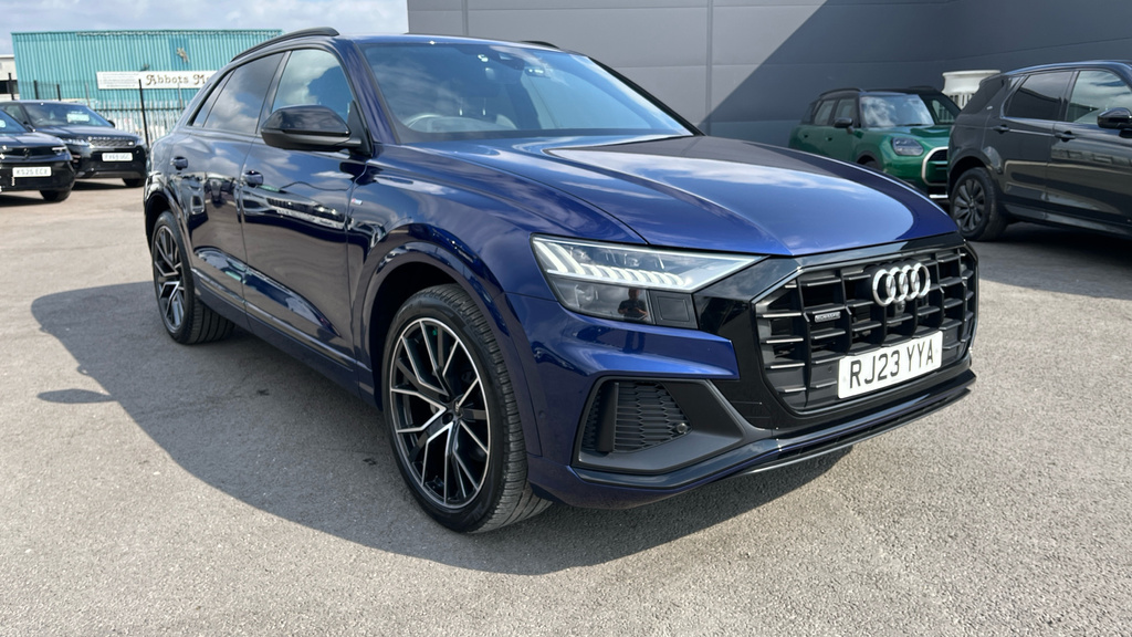 Audi Q8 55 Tfsi E Quattro Black Edition Tiptronic 2023 Grey #48