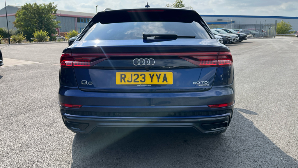 Audi Q8 55 Tfsi E Quattro Black Edition Tiptronic 2023 Grey #53