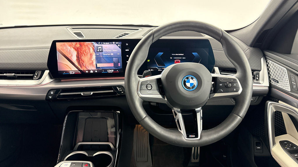 BMW iX2 20 66.5Kwh Shadow Edition Edrive 11Kw Ch Red #5