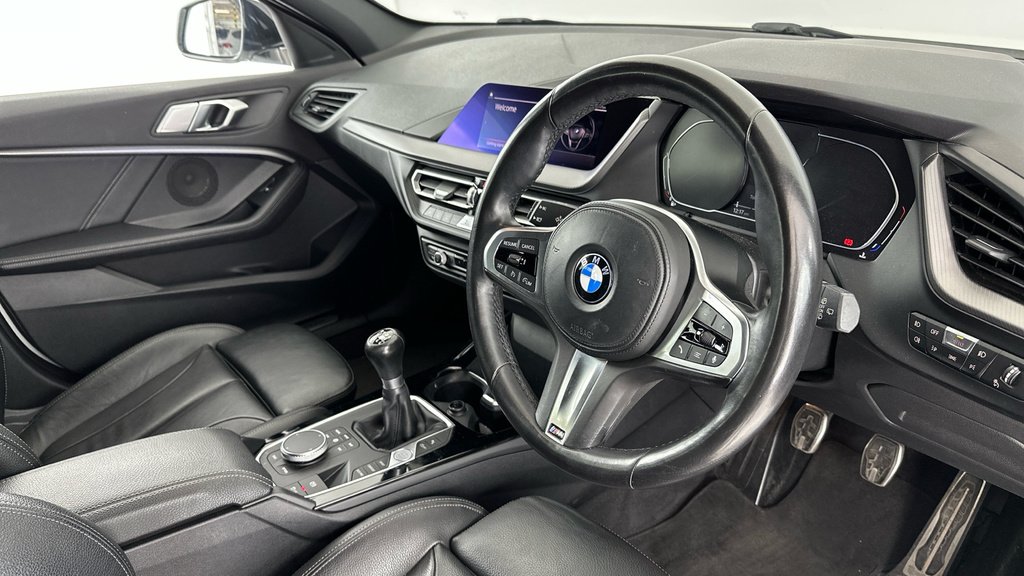 BMW 1 Series 1.5 118I M Sport Euro 6 Ss White #6
