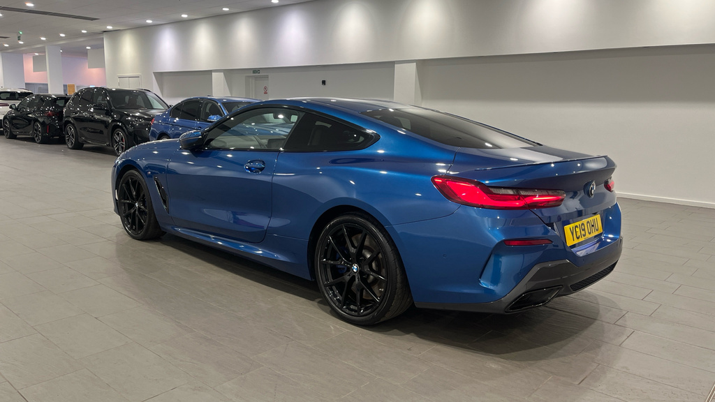 BMW 8 Series 840D Xdrive Black #25
