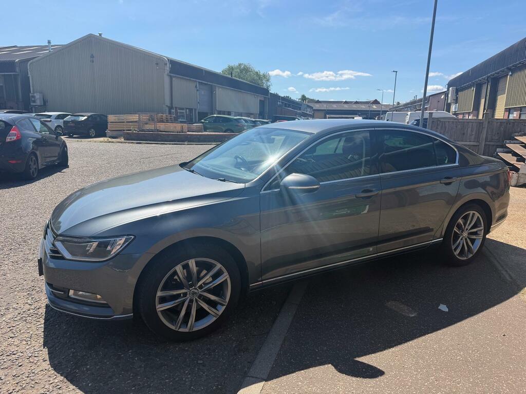 Volkswagen Passat 2.0 Tdi Bluemotion Tech Gt Euro 6 Ss Grey #3