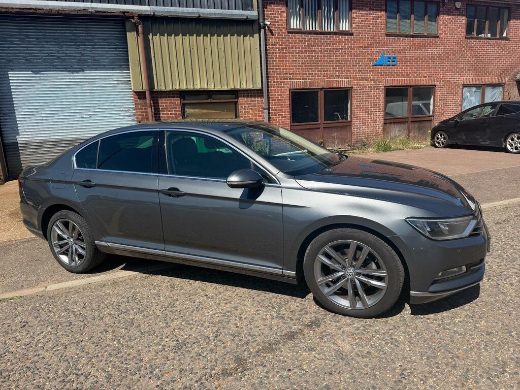Volkswagen Passat 2.0 Tdi Bluemotion Tech Gt Euro 6 Ss Grey