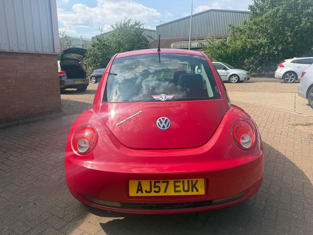Volkswagen Beetle Luna Red #5