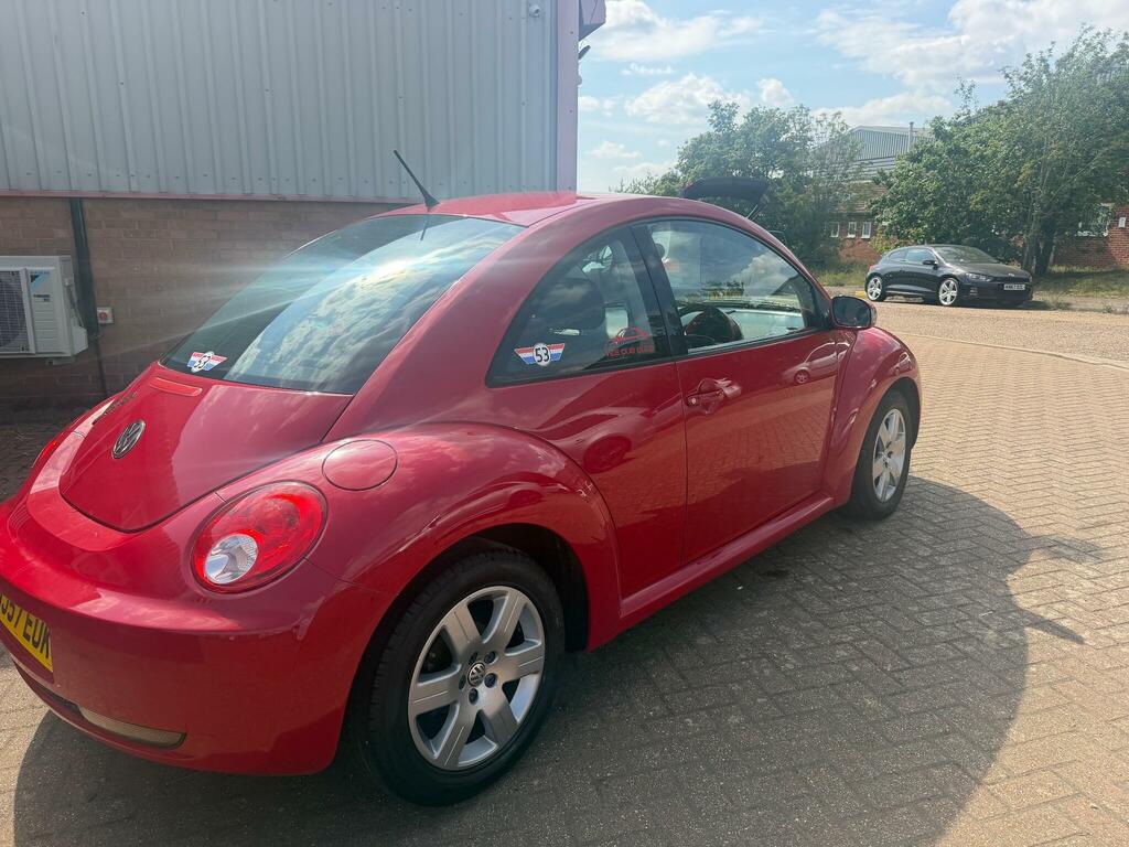 Volkswagen Beetle Luna Red #6