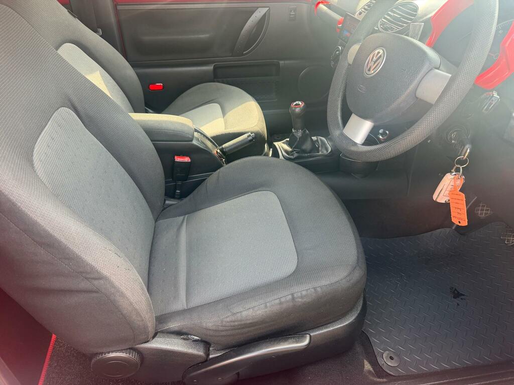 Volkswagen Beetle 1.6 Luna Euro 4 White #7