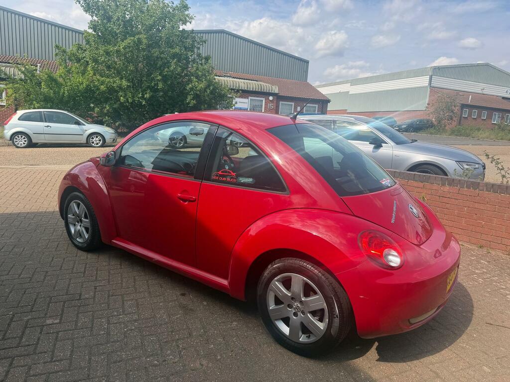 Volkswagen Beetle Luna Red #4