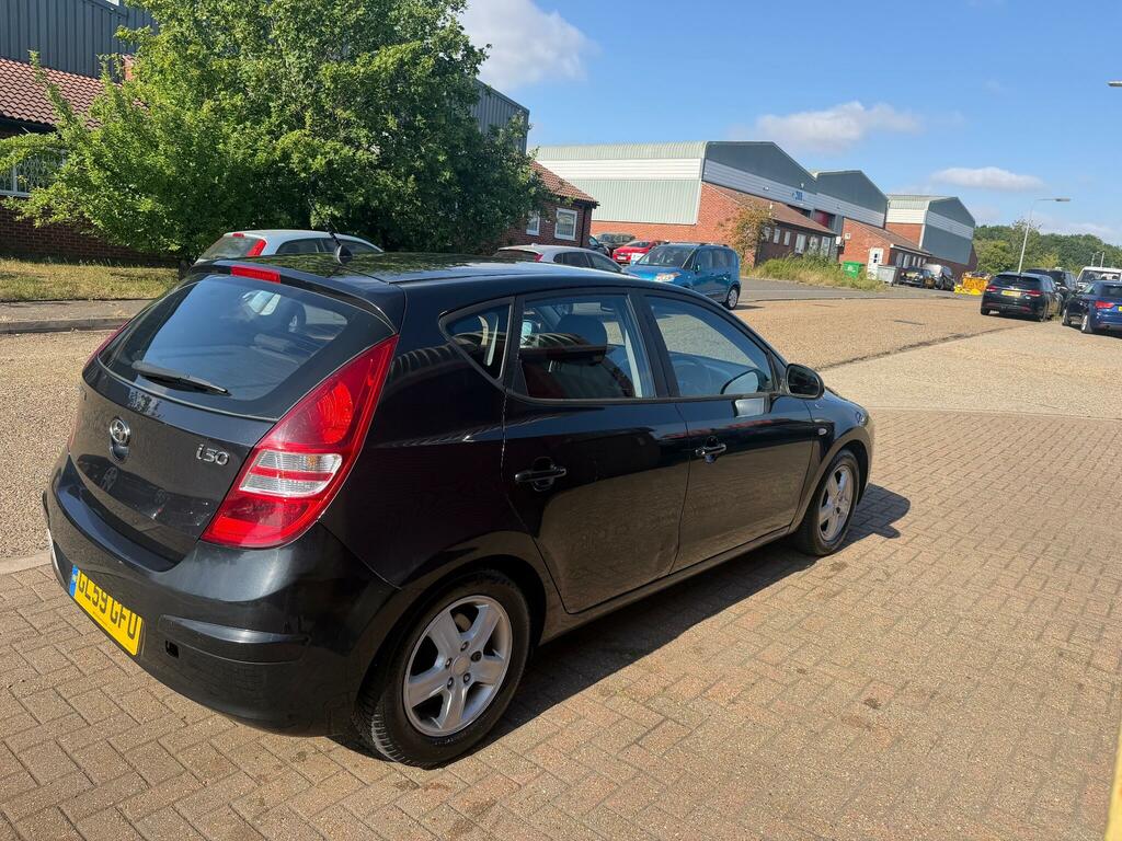 Hyundai I30 Comfort Black #6