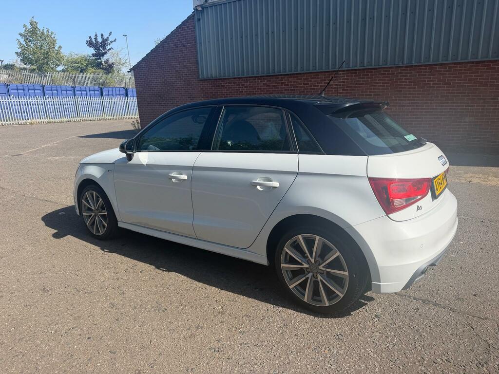 Audi A1 S Line Style Edition AY64WPM White #4