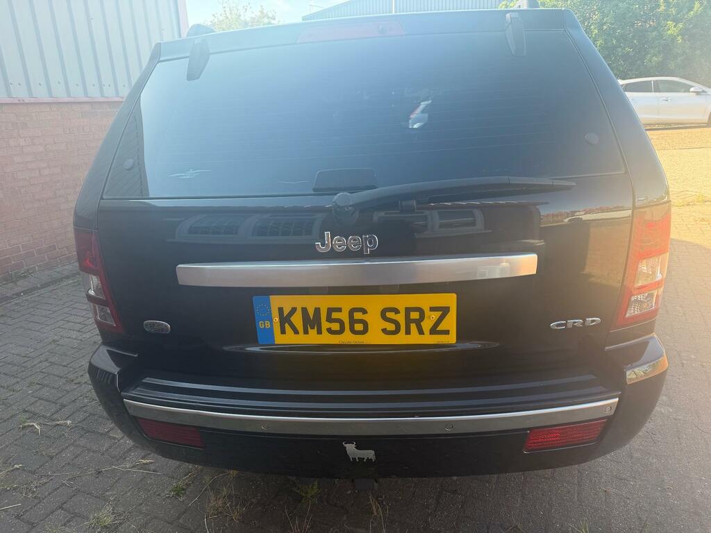 Jeep Grand Cherokee Overland Black #5