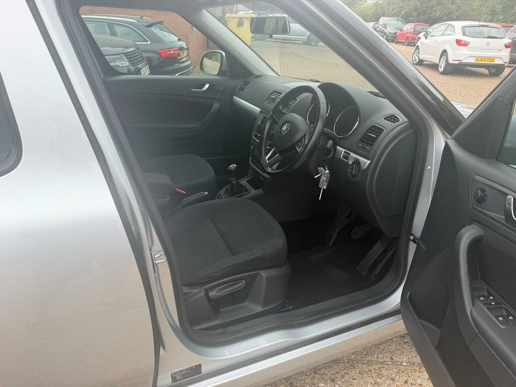 Skoda Yeti  Grey #7