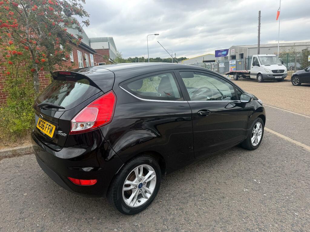 Ford Fiesta Zetec Black #6
