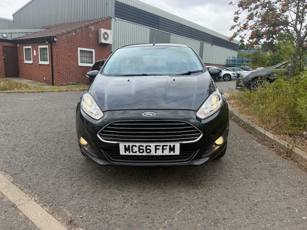 Ford Fiesta Zetec Black #2