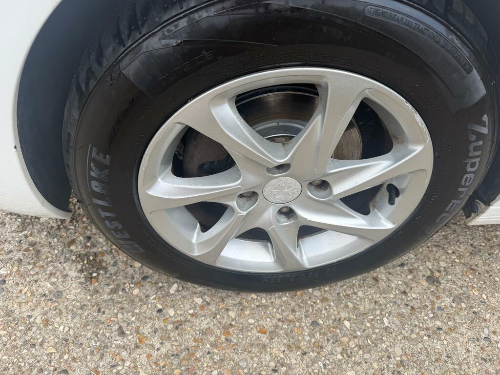 Peugeot 208 208 Active Grey #15