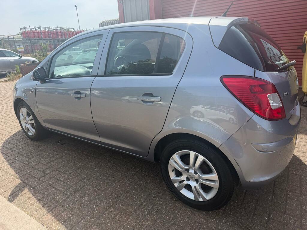 Vauxhall Corsa Exclusiv Silver #4