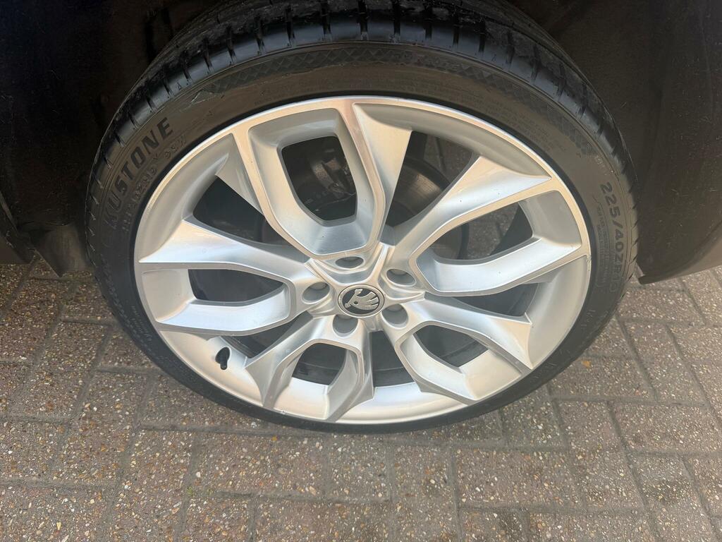 Skoda Karoq 1.0 Tsi Se Technology Grey #20