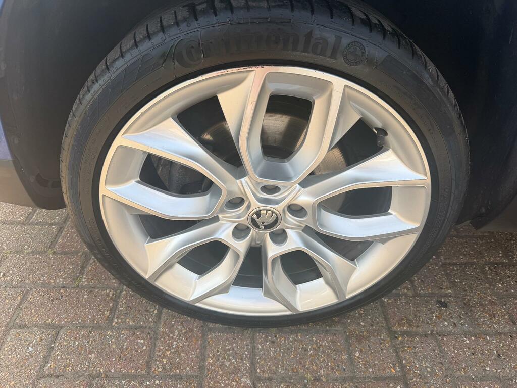 Skoda Karoq 1.0 Tsi Se Technology Grey #21