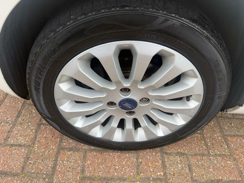 Ford KA 1.2 Zetec Euro 5 Ss Red #15