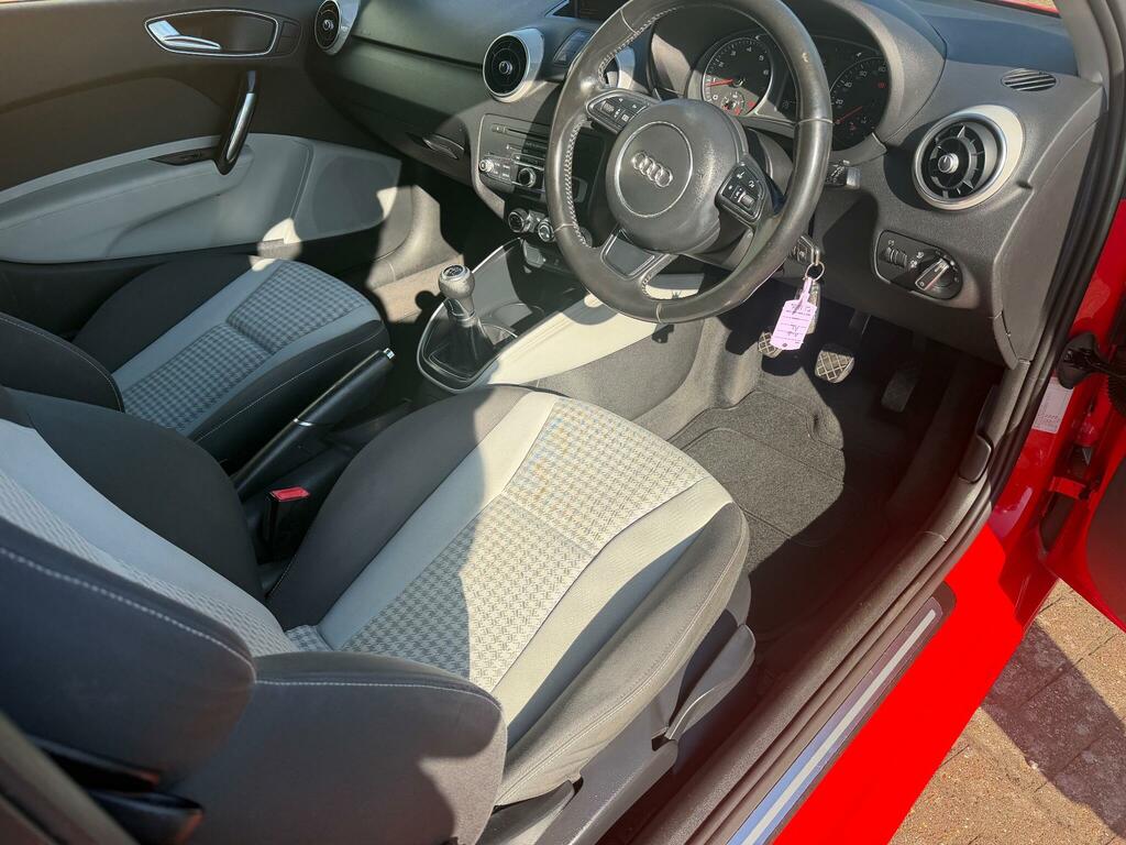 Audi A1 Hatchback 1.2 Tfsi Sport Euro 5 Ss 201111 Blue #7