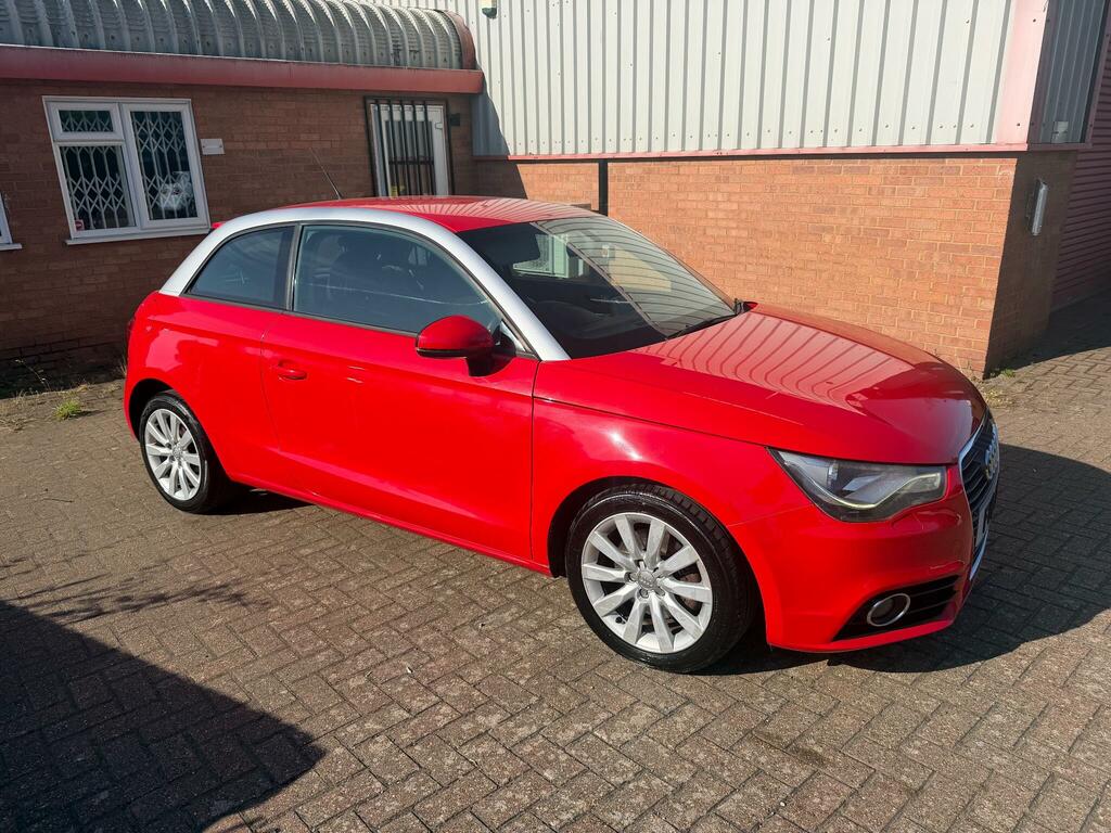 Audi A1 Sport Red