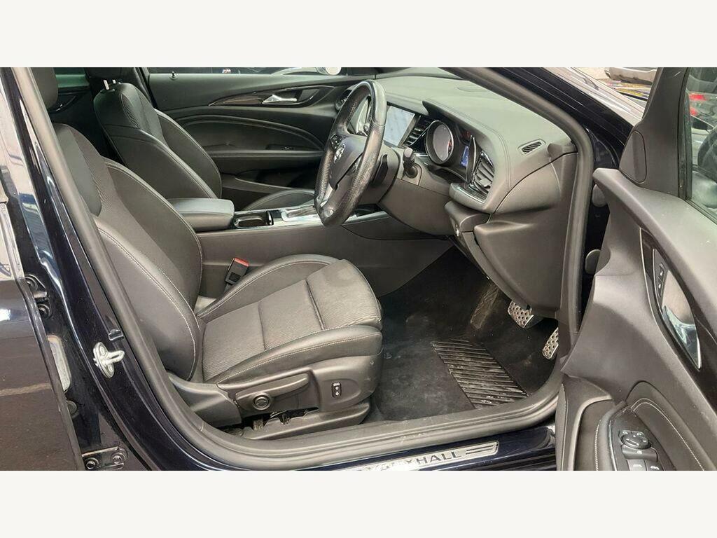 Vauxhall Insignia Hatchback Silver #9