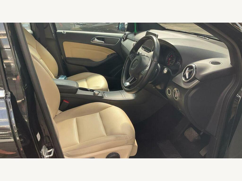 Mercedes-Benz B Class Hatchback Black #9