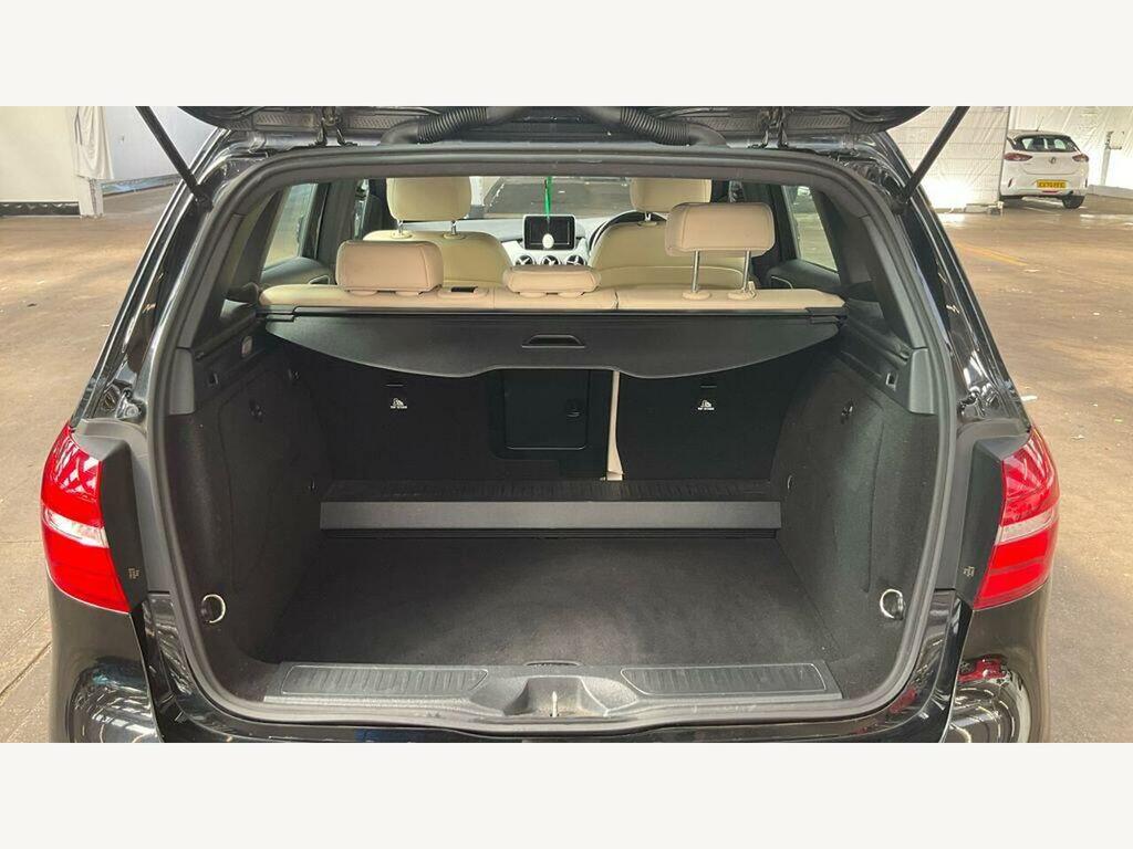 Mercedes-Benz B Class Hatchback Black #13